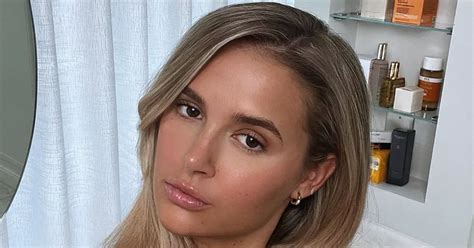 Molly Mae Hague Strips Naked For Steamy Bath Snap As Fans Dub Her Breathtaking Daily Star