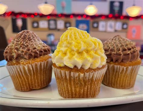 Lickity Split Frozen Custard & Sweets - Home