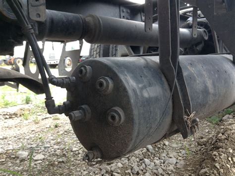 12 22432 003 Freightliner Cascadia Air Tank For Sale