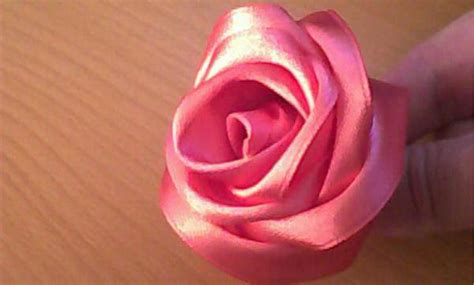 Como Fazer Flores Com Fitas De Cetim - Flores feitas com fita de cetim - Artesanato na Rede