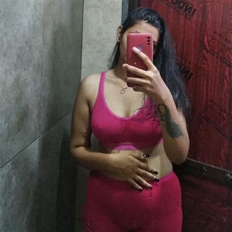 HOT FIGURE INDIAN DESI BABE PICS COLLECTION Desi New Semi Nude Masked No Face Videos