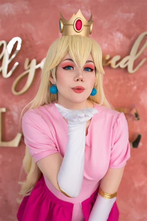 Anastasia Komori Princess Peach Mitaku