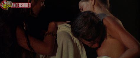 Naked Teresa Ann Savoy in Calígula