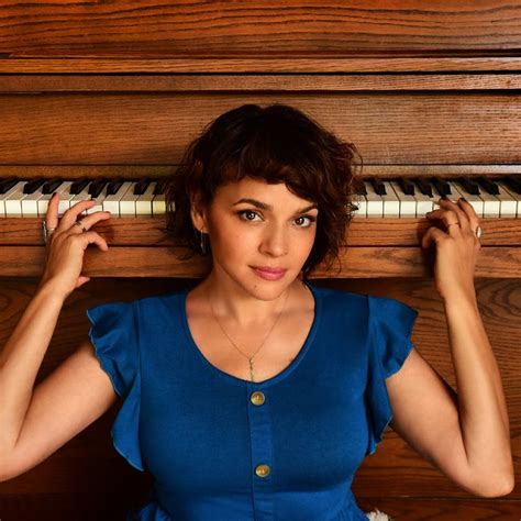 Norah Jones Biography Wiki Height Age Net Worth