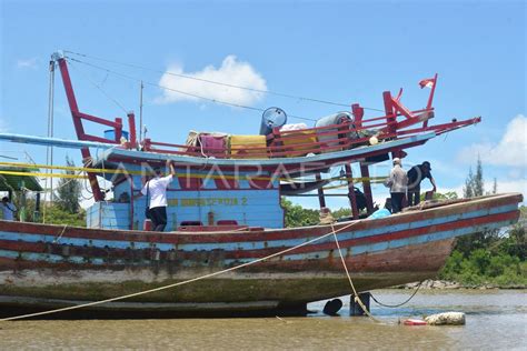 PEMERIKSAAN KAPAL TRAWL NELAYAN ACEH TIMUR ANTARA Foto