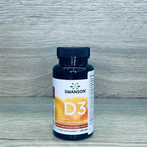Swanson Vitamin D3 5000 - 250 kaps. - Sixpack.lt D3 SU SĖMENŲ ALIEJUMI