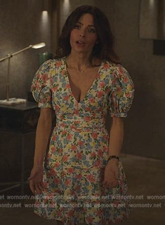 Wornontv Billies Floral Print Puff Sleeve Dress On Sex Life Sara Shari Clothes And