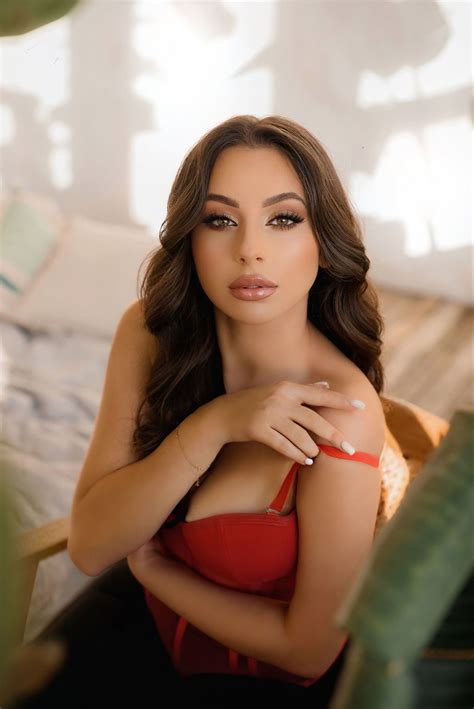 Meet 24 y.o. Alina from Lviv, Ukraine Online - ID 11924642 - UaDates