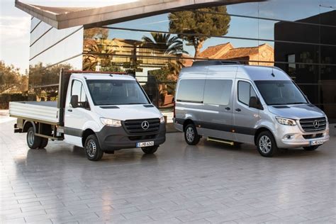 Праправнук: в Германии представили новый Mercedes Sprinter — Авторевю