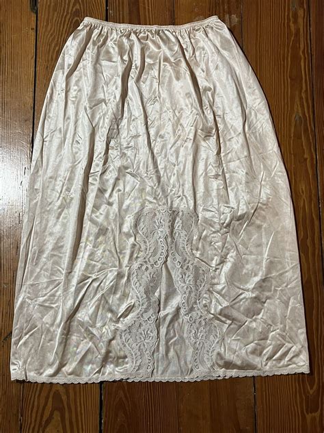 Vtg Warners Half Slip Lace Trim Back Slit Nude Tan 5539 27 5 Large USA EBay