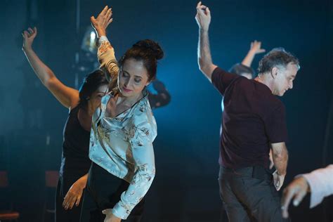 A Dança Está Relacionada Principalmente Com - A Dança está relacionada principalmente com ? - brainly.com.br