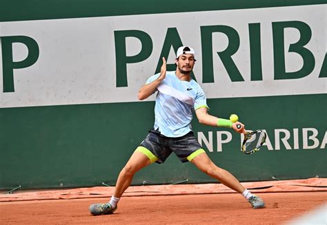 Roland Garros Giulio Zeppieri Gioca Un Buon Match Ma Non Basta Per