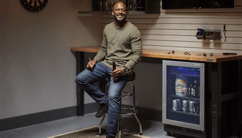 garage man cave ideas 6