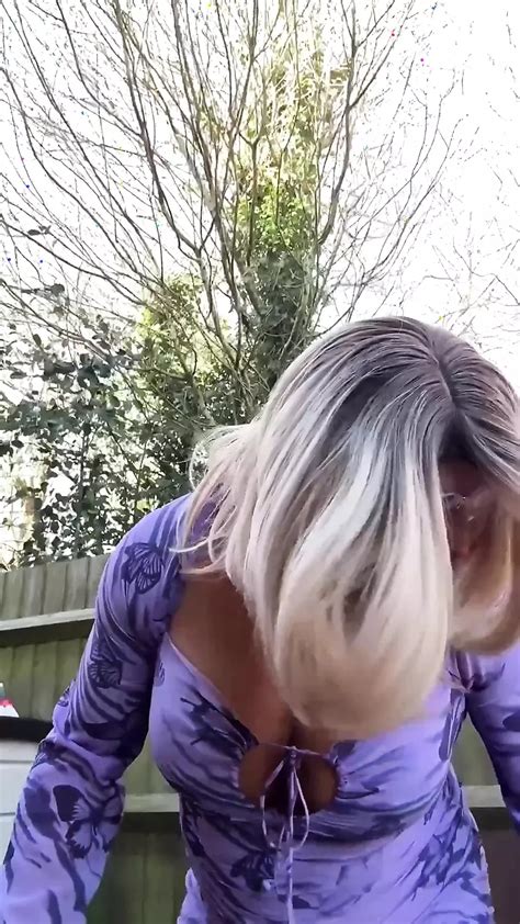 Amateur Crossdresser Kellycd Sexy Milf In Lilac Dress And White Pantyhose Shemale Porn