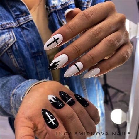 45 Edgy Goth And Grunge Black Nails For A Dramatic Look Punk Nails