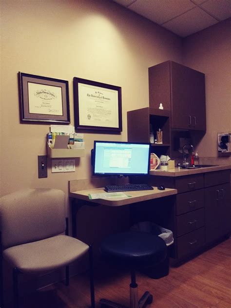 EAST TENNESSEE EYE SURGEONS, PC - Updated January 2026 - 7800 Conner ...