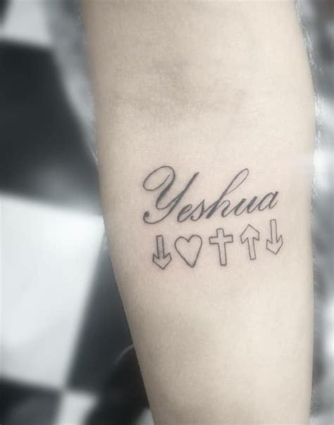 Tatuagem De Yeshua - Significado de Tatuagem Yeshua | Significados de Tatuagens | BlendUp
