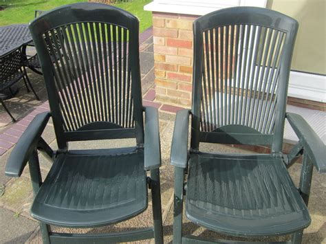 2 X High Back Green Strong Plastic Garden Chairs In Good Condition In