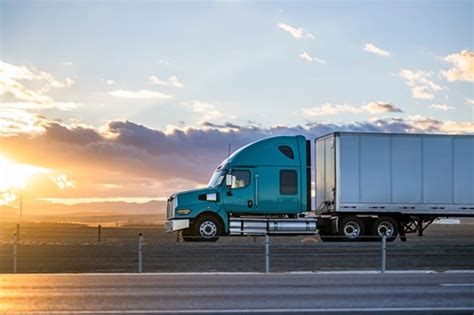 Tractor Trailers Everything You Need To Know Truck Report Geeks