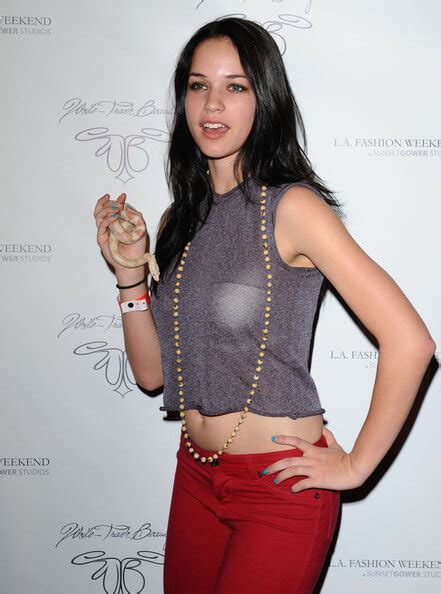 Hot And Sexy Alexis Knapp Photos 12thBlog