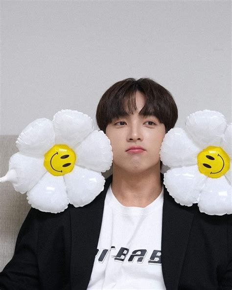 Pin By Beccs On Actors In Garfield Pit Babe Actors