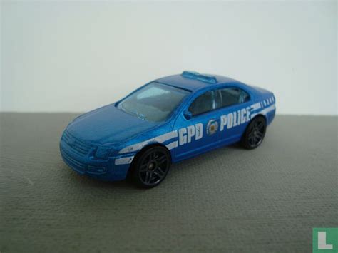 Ford Fusion GPD Police W4240 2011 Hot Wheels LastDodo