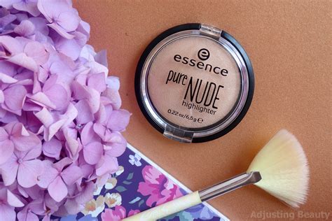 Review Essence Pure Nude Highlighter 10 Be My Highlight Adjusting
