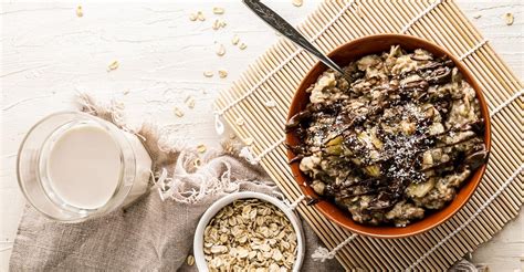 10-Minute Stovetop Banana Oatmeal - Renee Nicole's Kitchen