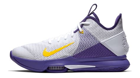 Nike Lebron Witness 4 Performance Review | 2 Sneaker Expert Opinions