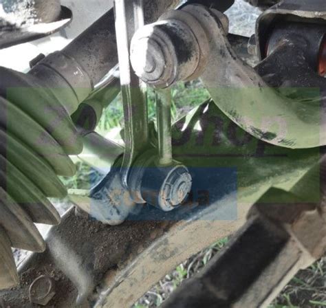 Замена заднего сайлентблока переднего рычага Шевроле Эпика