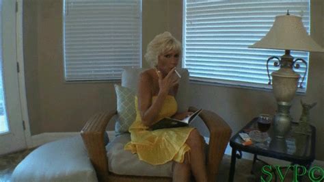 C Gilf Shows Stepson Her Strip Club Dance Moves Part Hot Gilf Encounters Clips Sale