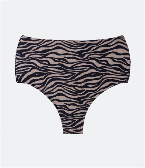 Biquíni Calcinha Hot Pants em Poliamida Estampa Animal Print Onça Preto Bege Renner