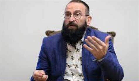 Político anti gay renunció tras ser sorprendido en orgía con decenas de hombres Ver video