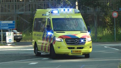 E Horn En Luchthorn Nieuwe Rapid Responder Ambulances En Politie