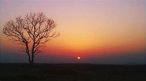 earth - Before and During the sunrise - Physics Stack Exchange