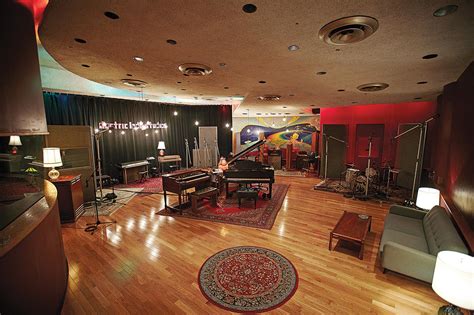 Jimi Hendrixs Electric Lady Studios Turns 45 Wsj