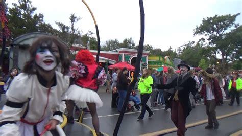 Uprising Parade 107 Six Flags Great America Fright Fest 2019 Youtube