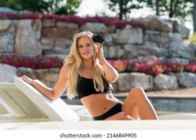 Gorgeous Blonde Bikini Model Enjoys Summers Stock Photo Shutterstock