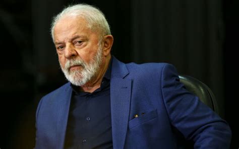 Lula lamenta mortes por desabamento de telhado de santuário no Recife