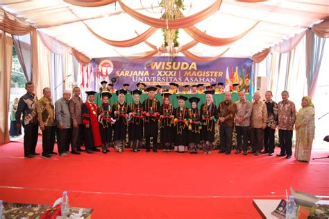 Sekda Kabupaten Asahan Ikuti Prosesi Wisuda Sarjana Angkatan XXXII Dan