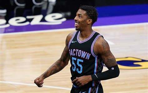 Atlanta Hawks Acquire Delon Wright | NBA.com