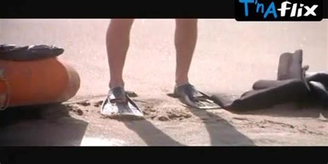 Heather Graham Bikini Scene In Austin Powers The Spy Who Shagged Me Tnaflix