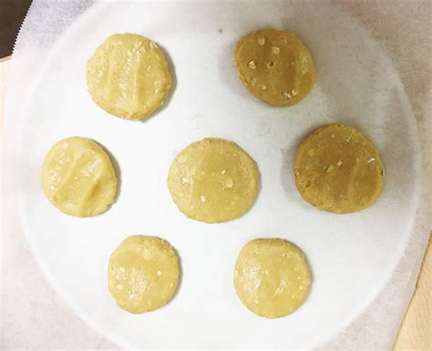 イギリスの伝統お菓子 ジンジャースナップクッキーのレシピと作り方 イギリス英語学習サイト ブリティッシュ英語com