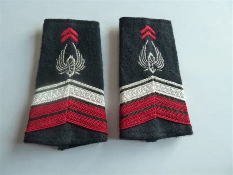 ORIGINAL FOURREAUX EPAULE Regiment Du Train Caporal Chef Tbe EUR 6 90