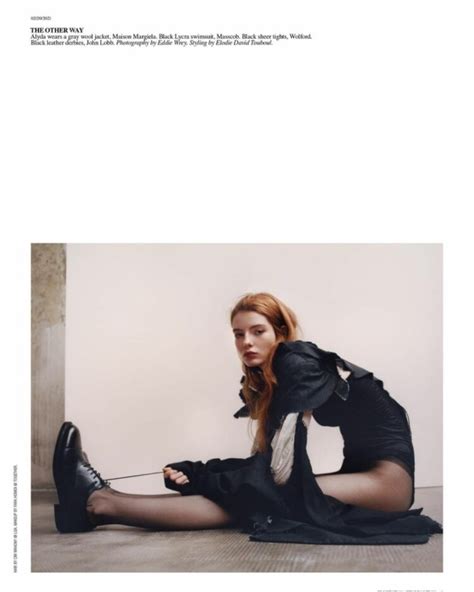 10 Hot Sexy Alyda Grace Bikini Pics