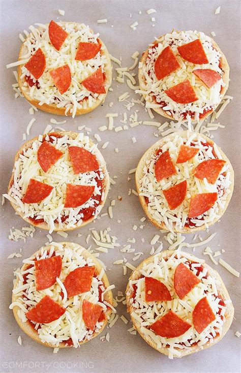 Easy Mini Bagel Pizzas The Comfort Of Cooking