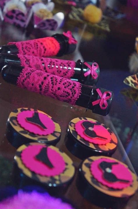 Como fazer centro de mesa cha de lingerie ou cha de calcinha faÇa sua festa Artofit