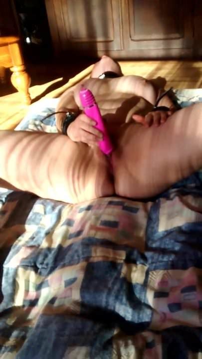 La Salope S Astique Bien French Amateur Amateur Porn Xhamster