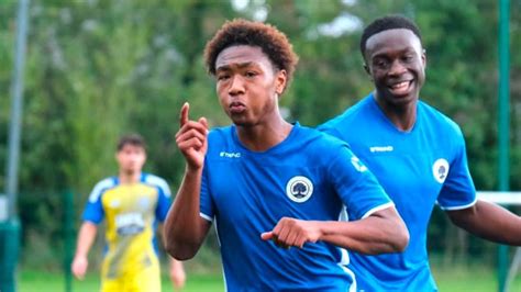 Talented Footballer Dies On The Pitch After Collapsing During Match