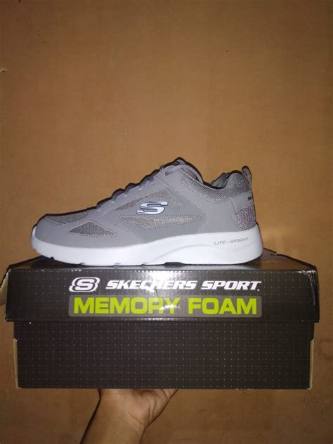 Skechers Lite Weight Fesyen Pria Sepatu Sneakers Di Carousell